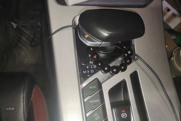 GEELY Coolray 2021 car image #16