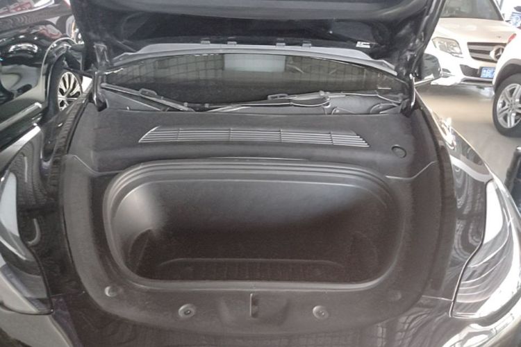 Tesla Model Y 2021 #22 Tesla Model Y 2021 car image #22