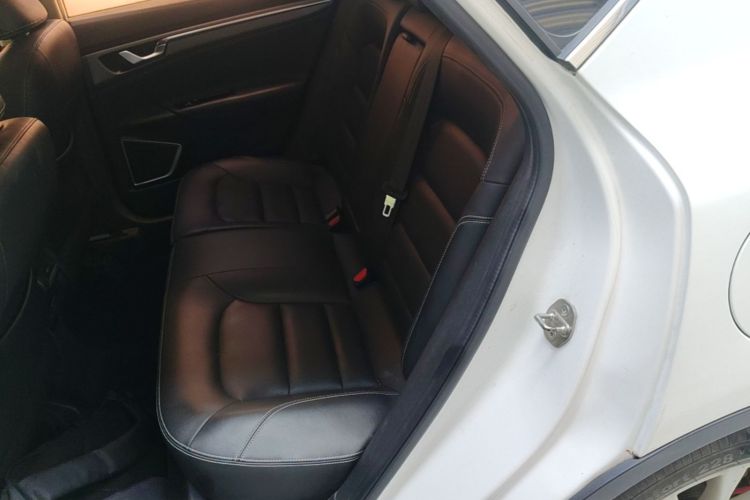 GEELY Emgrand GS 2017 car image #17