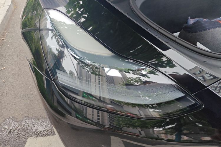 Tesla Model Y 2023 car image #8
