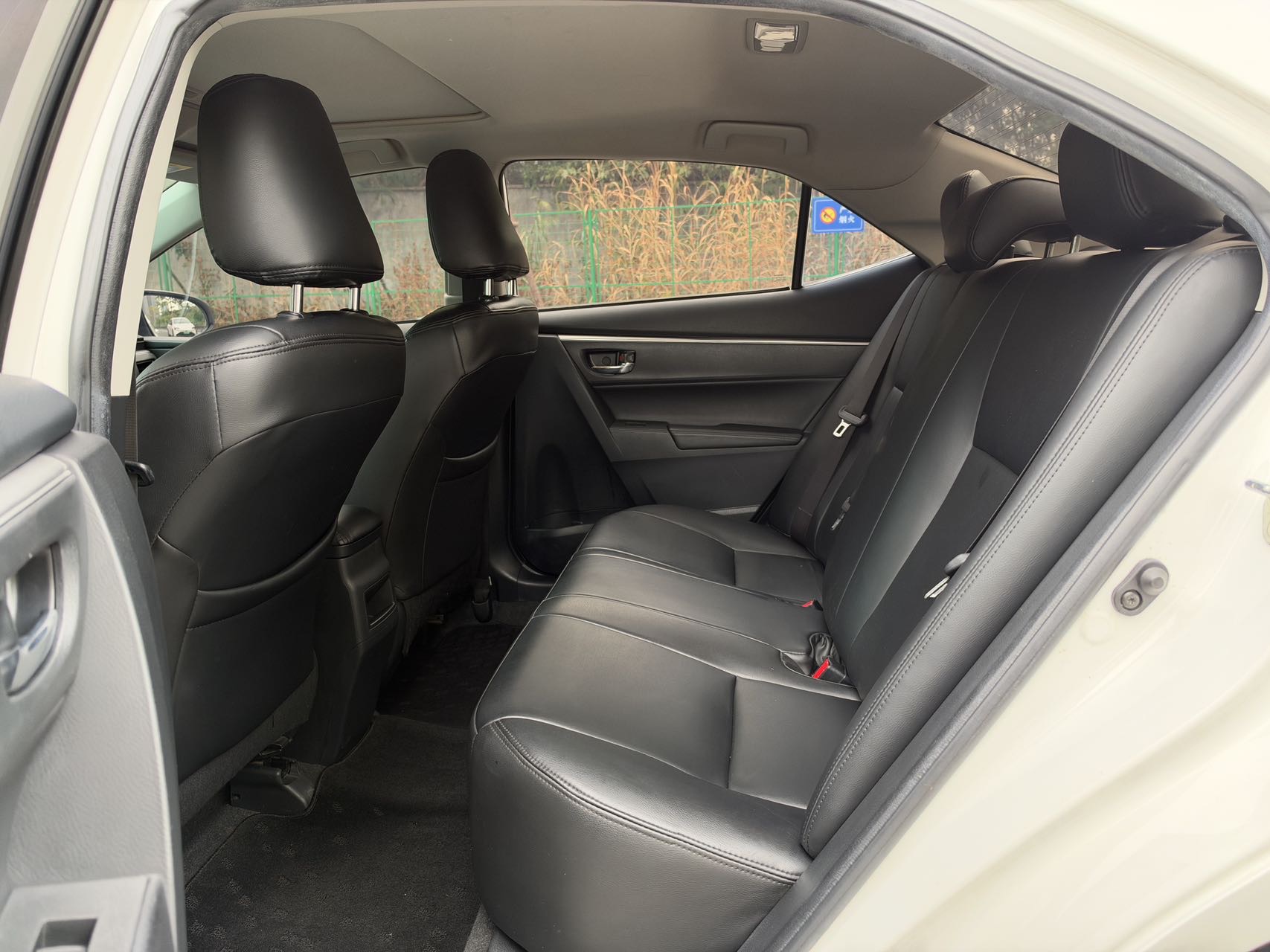 Toyota Corolla 2016 immagine di auto #5