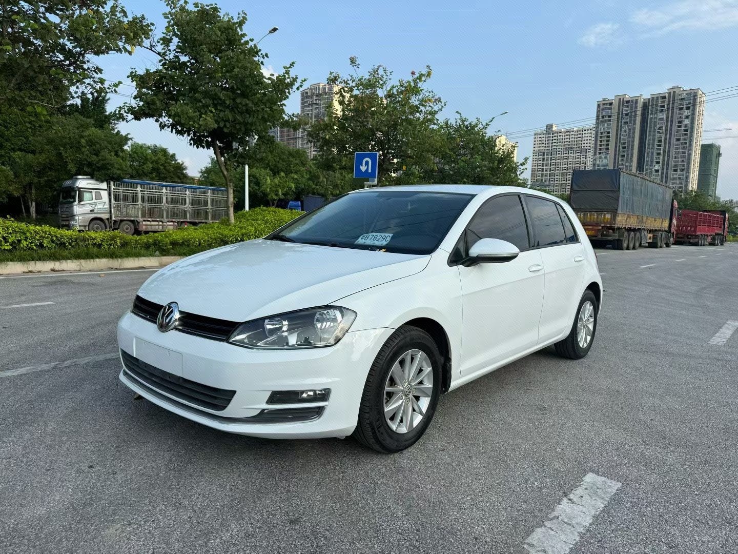 Volkswagen Golf 2015 Volkswagen Golf 2015 car image