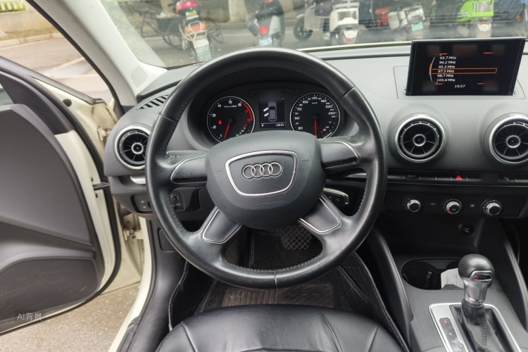Audi A3 2015 immagine di auto #12