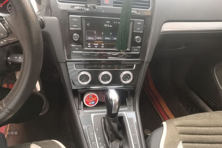 Volkswagen Golf 2018 #15 Volkswagen Golf 2018 car image #15