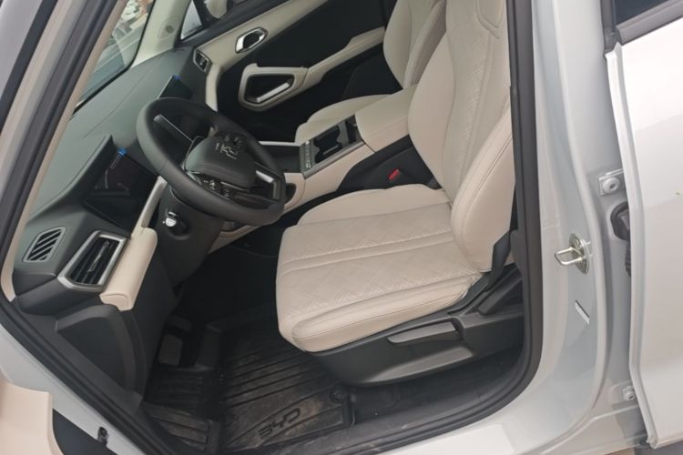BYD YuanUP 2025 #15 BYD YuanUP 2025 immagine di auto #15