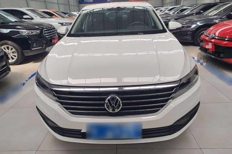 Volkswagen Lavida 2018 car image #3