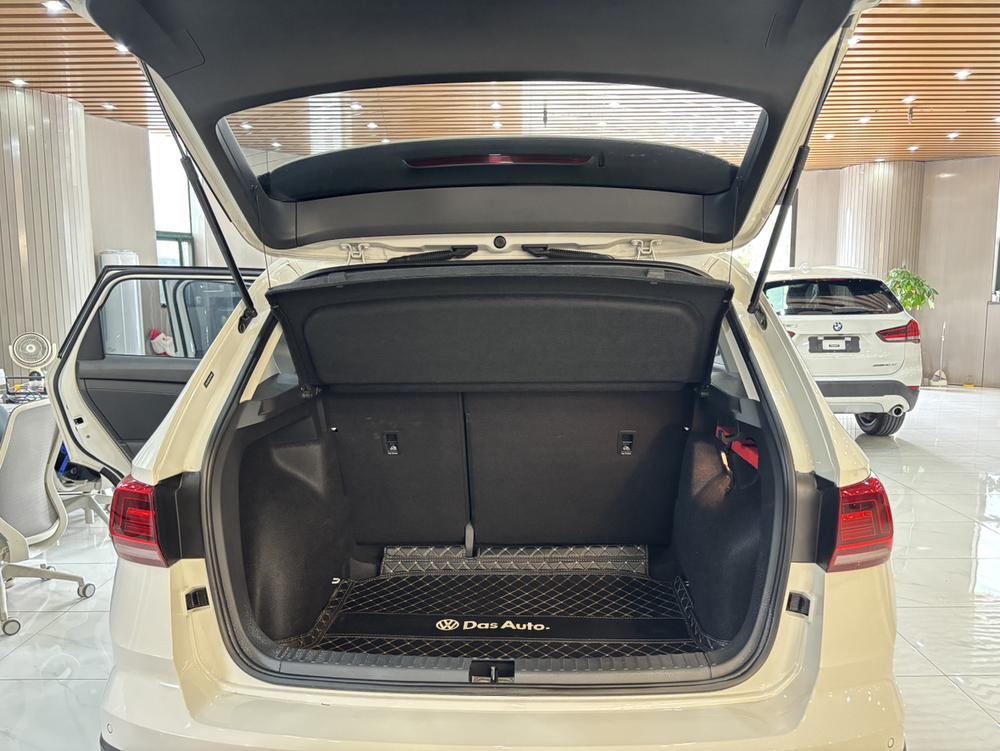 Volkswagen Tharu 2022 car image #21