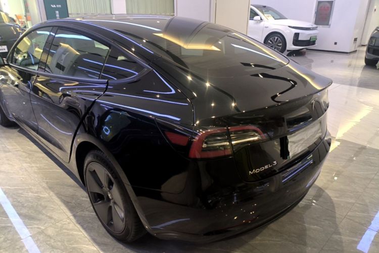 Tesla Model 3 2022 car image #5