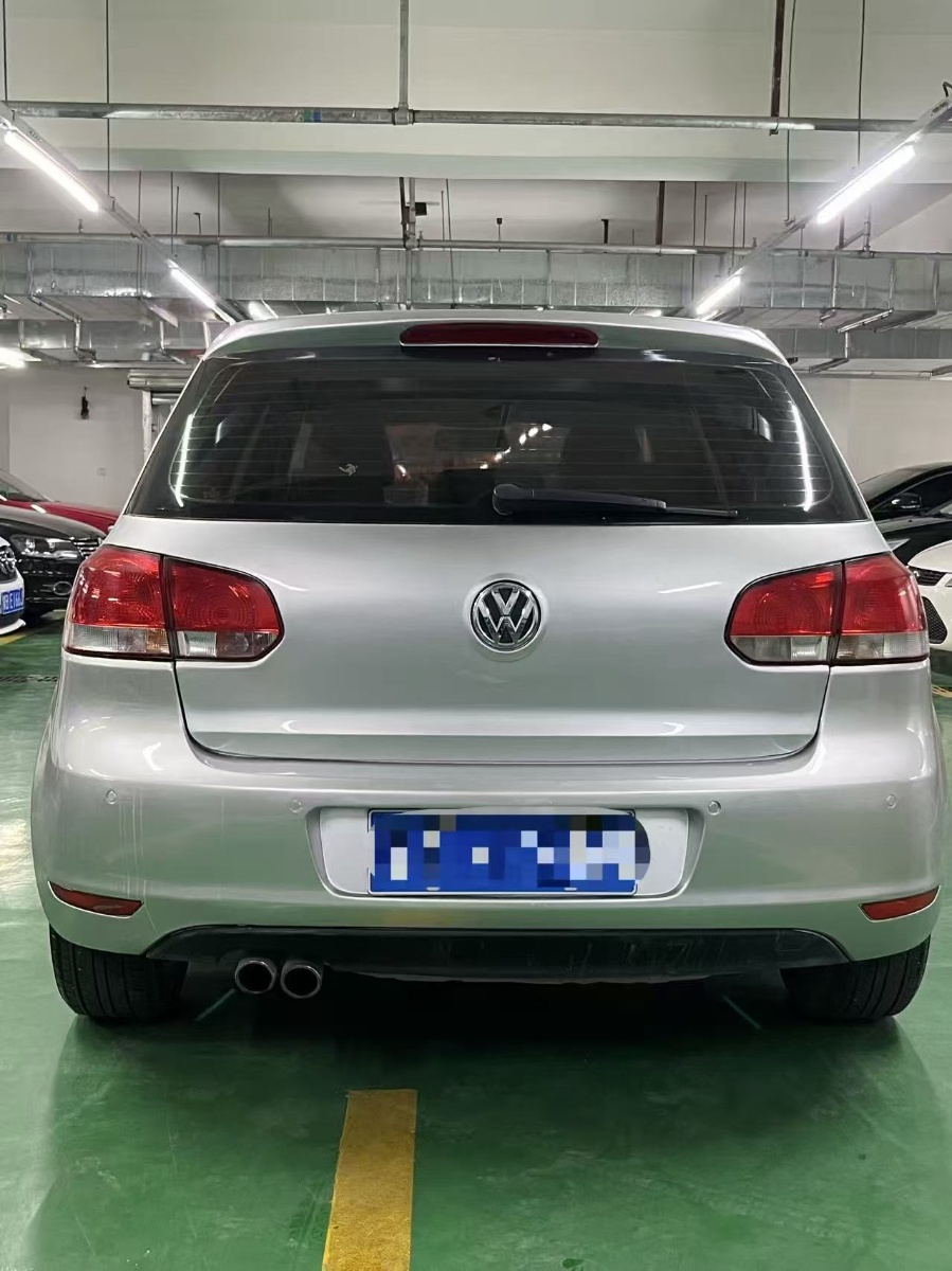 Volkswagen Golf 2012 car image #8
