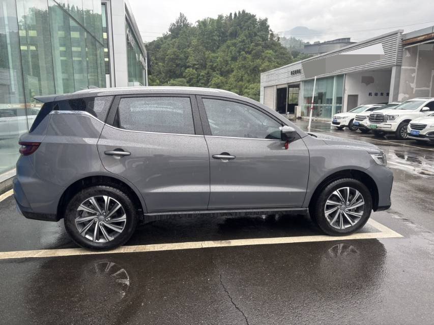 GEELY Vision X6 2023 car image #6