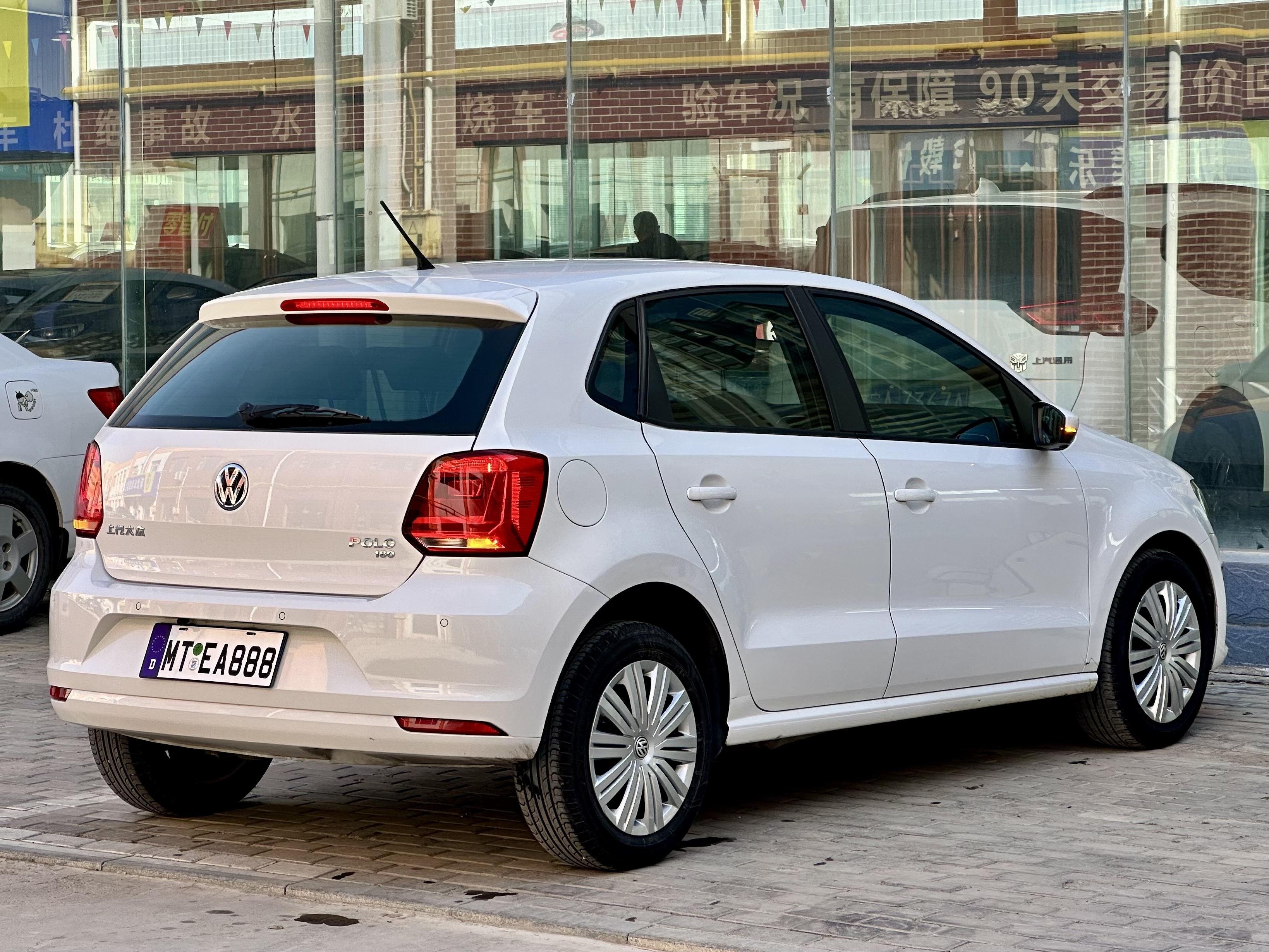 Volkswagen Polo 2019 car image #9