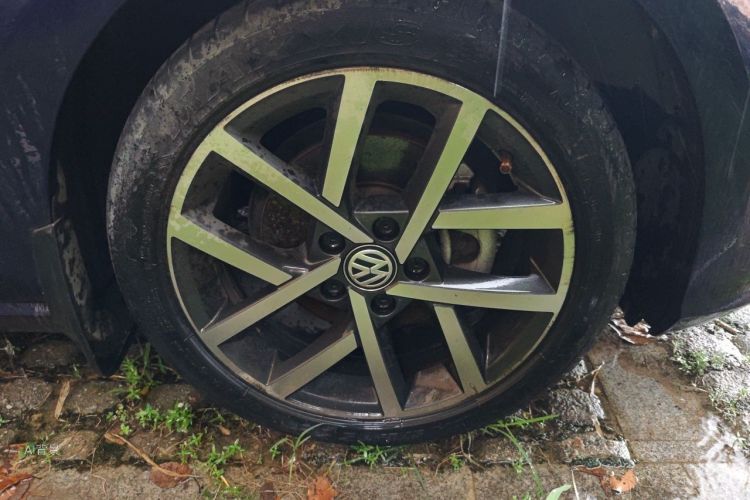 Volkswagen Golf 2020 car image #9