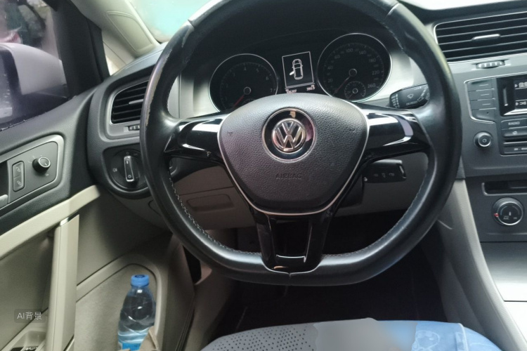 Volkswagen Golf 2015 car image #12