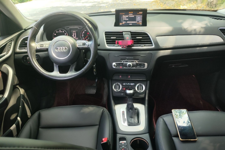 Audi Q3 2015 #11 Audi Q3 2015 car image #11
