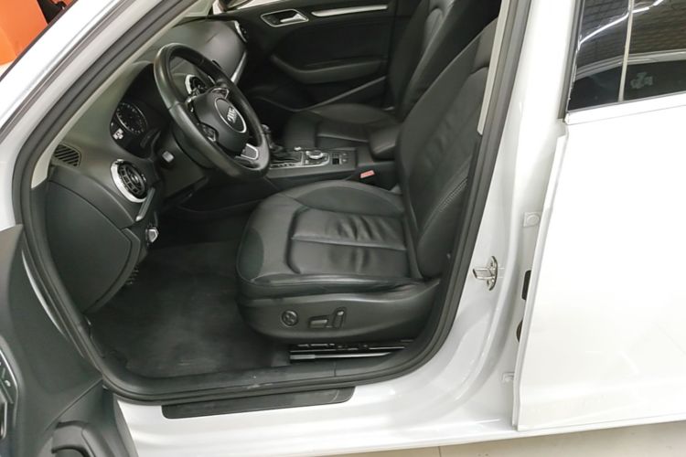Audi A3 2016 imagem de carro #19