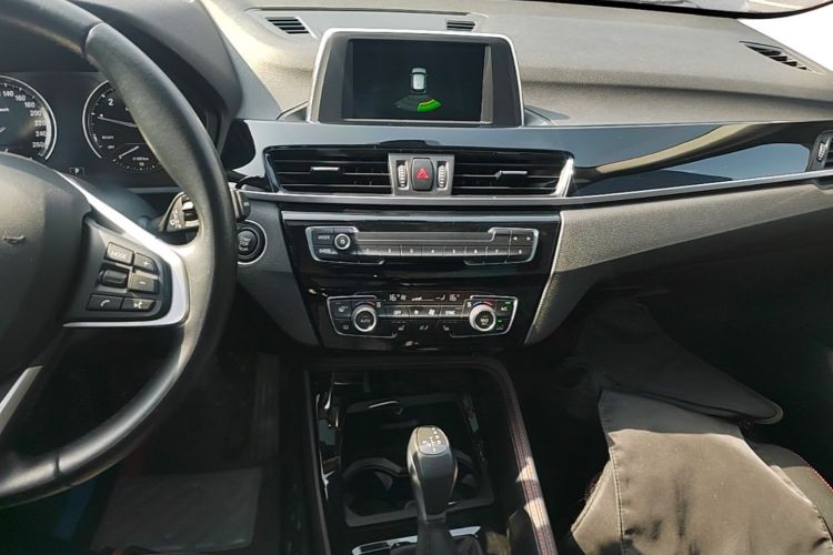 BMW X1 2018 #13 BMW X1 2018 car image #13
