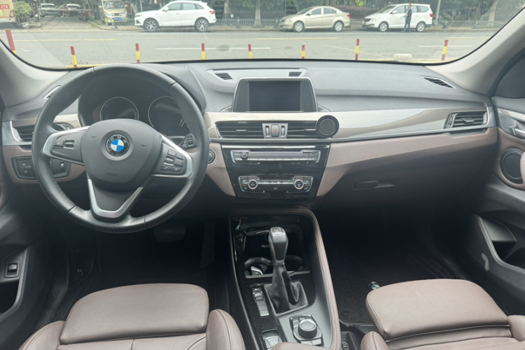 BMW X1 2018 car image #14