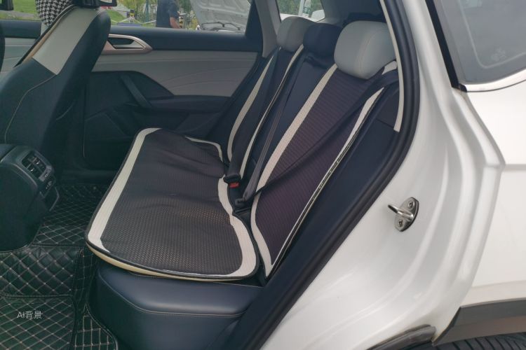 Volkswagen Tharu 2023 car image #19