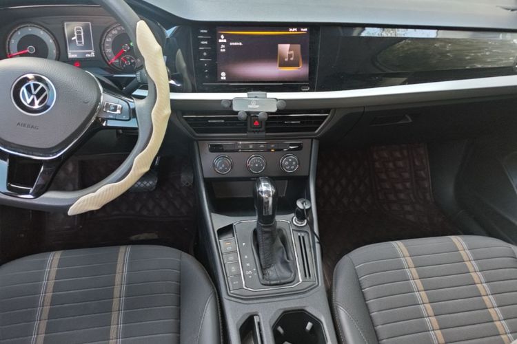 Volkswagen Lavida 2021 صورة سيارة #13