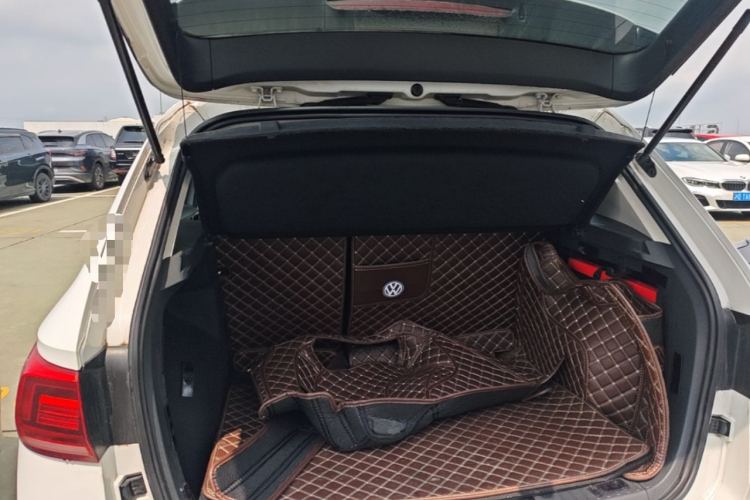 Volkswagen Tharu 2019 car image #19