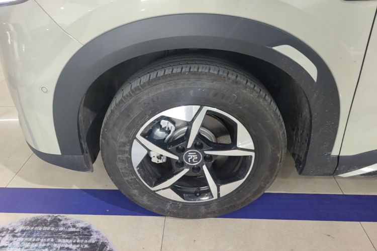 BYD YuanUP 2025 car image #9