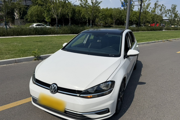Volkswagen Golf 2020 #2 Volkswagen Golf 2020 car image #2