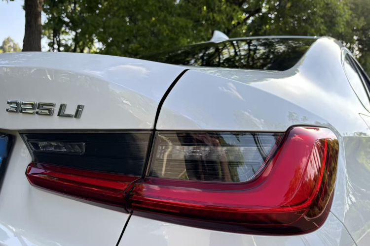 BMW 3 Series 2021 #7 BMW 3 Series 2021 car image #7