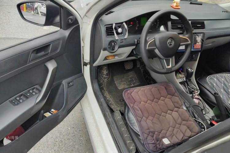 2016 immagine di auto #18