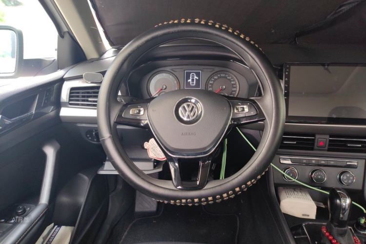 Volkswagen Lavida 2018 car image #12