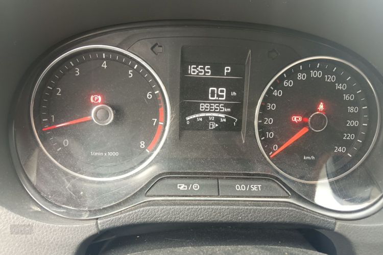 Volkswagen Polo 2016 #13 Volkswagen Polo 2016 car image #13