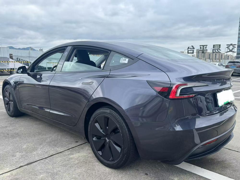 Tesla Model 3 2025 imagem de carro #4