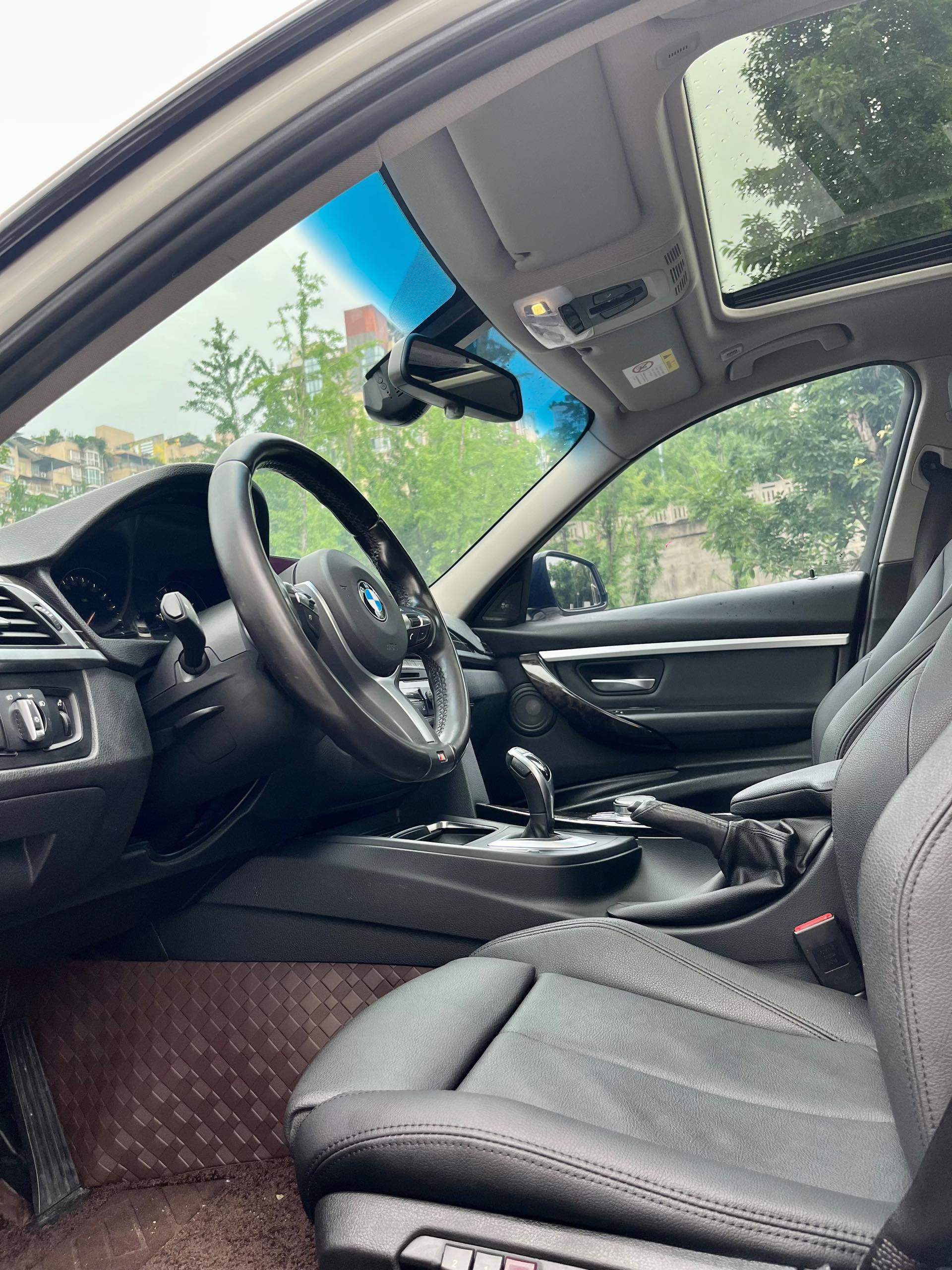 BMW 3 Series 2018 image de voiture #4