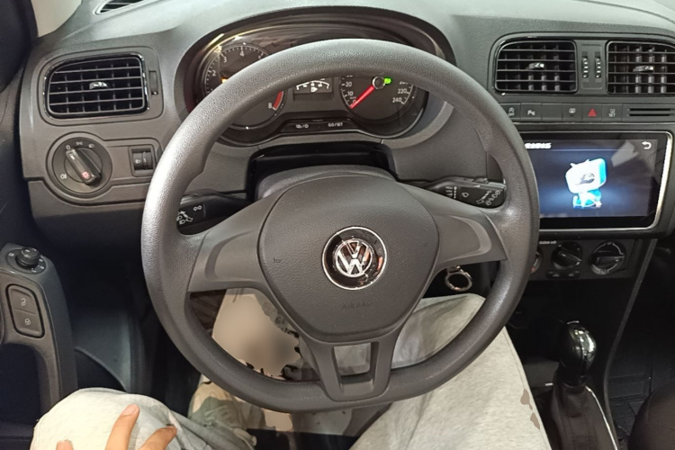 Volkswagen Polo 2018 #11 Volkswagen Polo 2018 car image #11