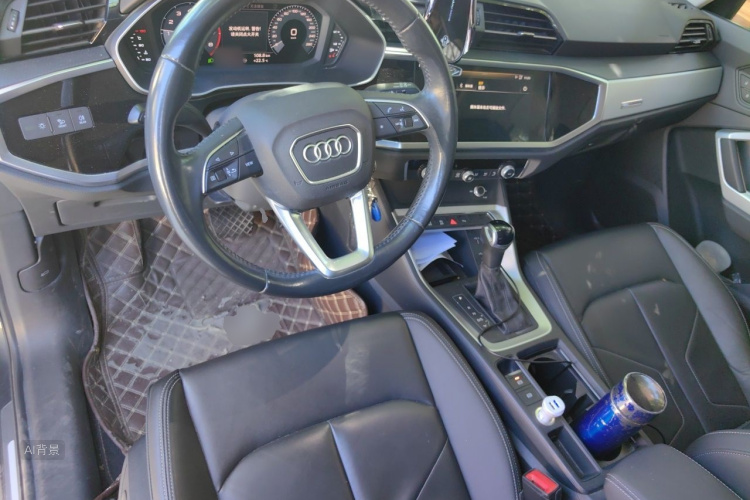 Audi Q3 2021 car image #11