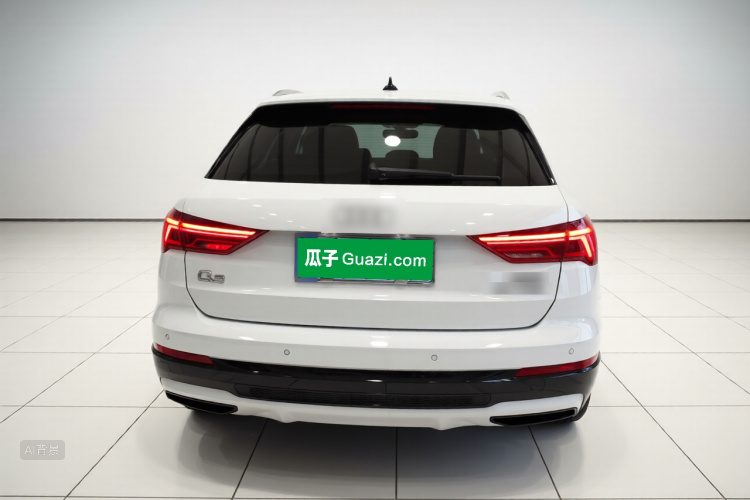 Audi Q3 2020 car image #6
