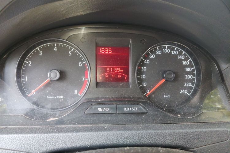 Volkswagen Santana 2015 car image #8
