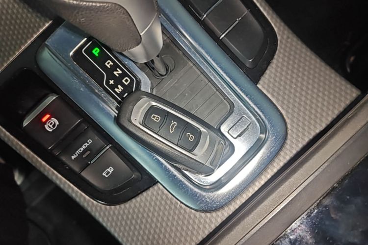 GEELY Emgrand GS 2017 immagine di auto #9