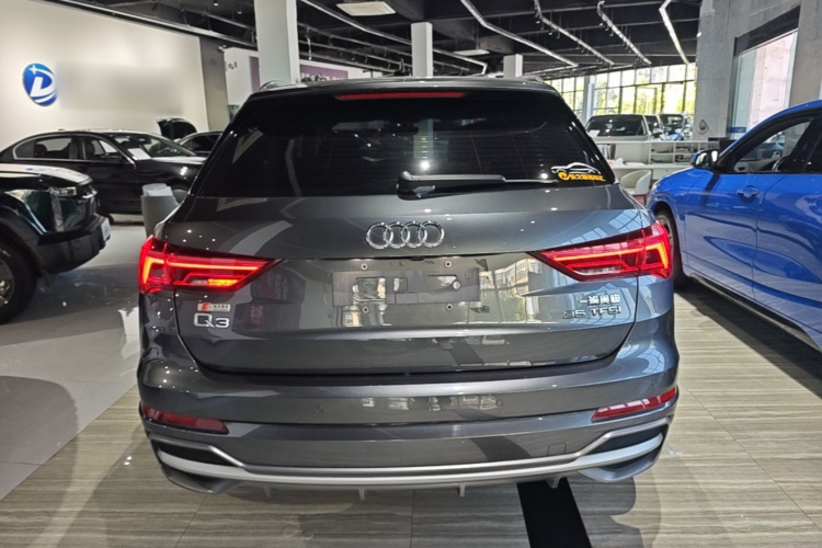 Audi Q3 2020 #4 Audi Q3 2020 car image #4