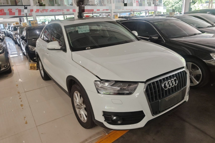 Audi Q3 2014 car image #6