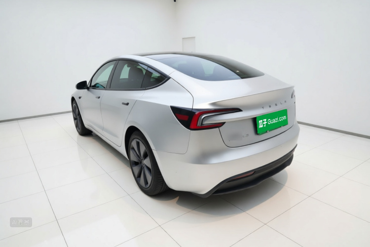 Tesla Model 3 2024 #5 Tesla Model 3 2024 car image #5