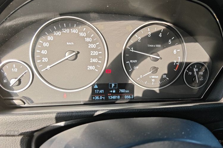 BMW 3 Series 2017 #14 BMW 3 Series 2017 car image #14