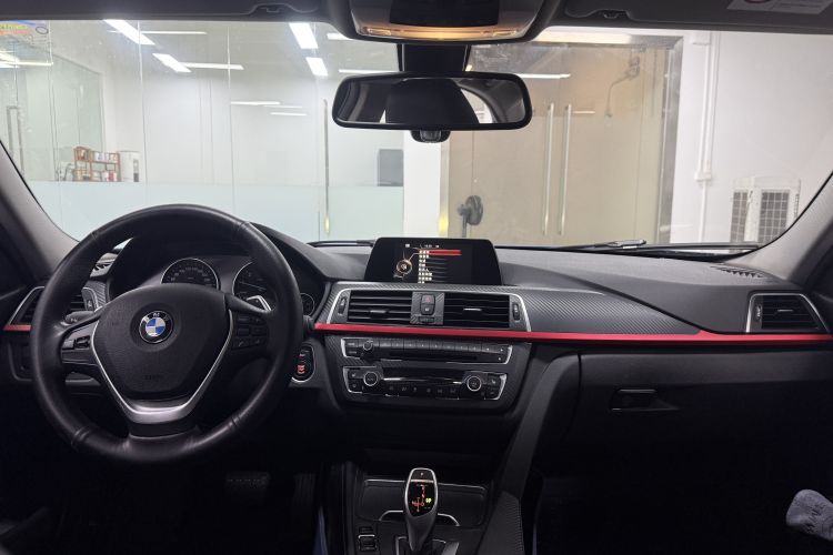 BMW 3 Series 2017 car image #15
