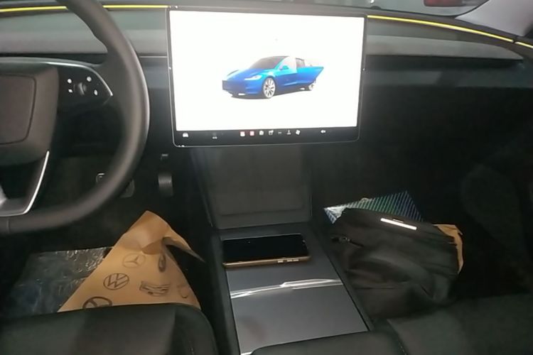 Tesla Model 3 2025 #16 Tesla Model 3 2025 car image #16