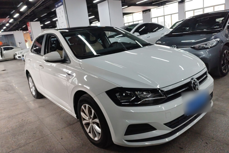 Volkswagen Polo 2021 car image #4