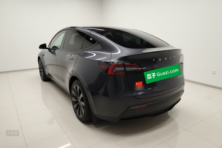 Tesla Model Y 2023 #5 Tesla Model Y 2023 car image #5
