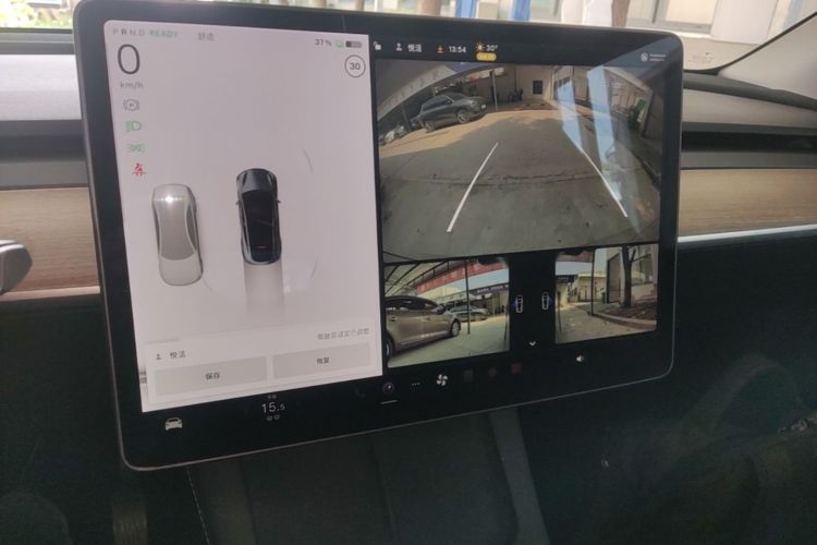 Tesla Model Y 2021 #13 Tesla Model Y 2021 car image #13