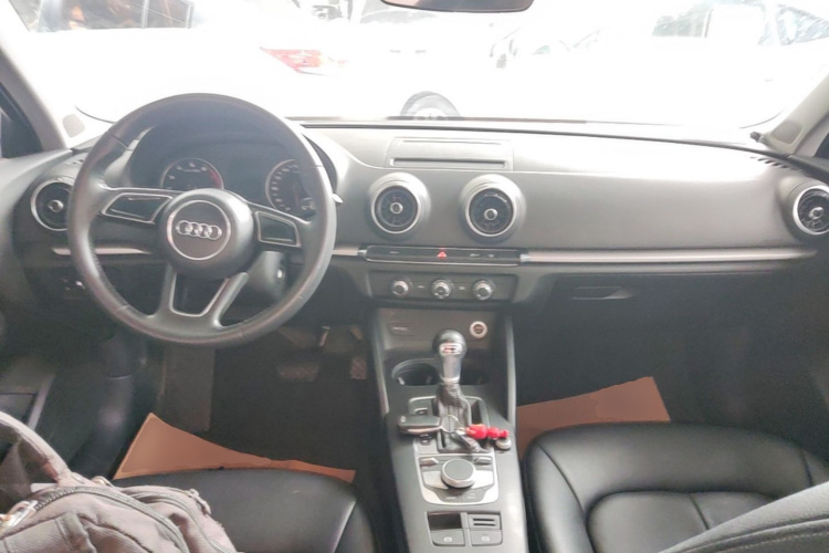 Audi A3 2017 immagine di auto #10