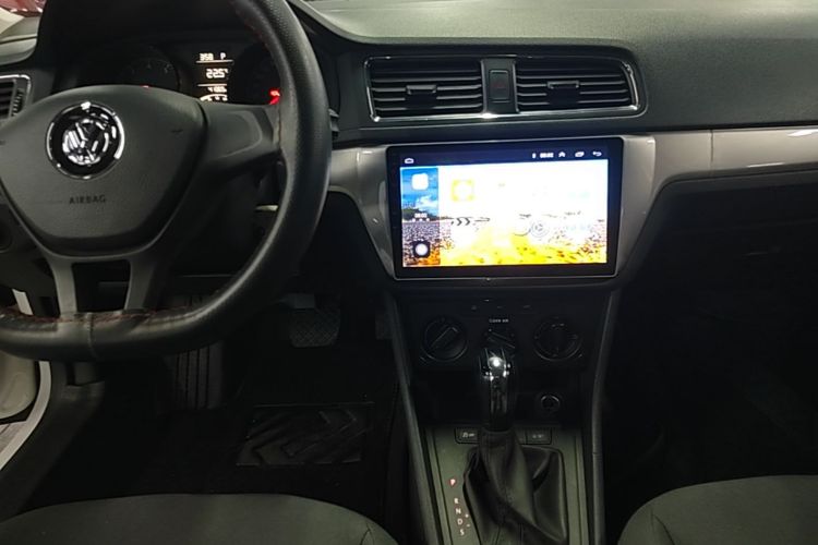 Volkswagen Lavida 2018 car image #13