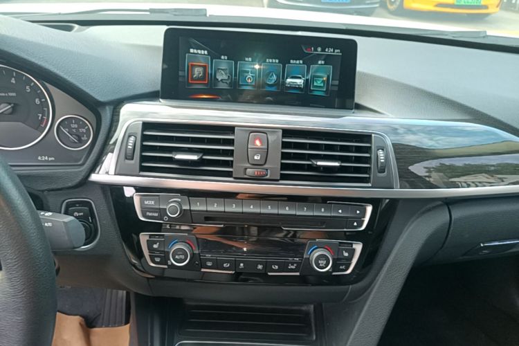BMW 3 Series 2017 #13 BMW 3 Series 2017 car image #13