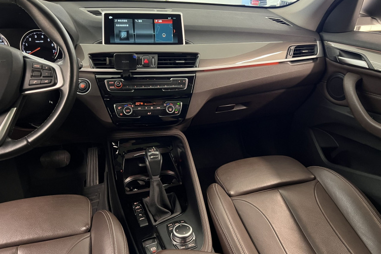 宝马 宝马X1新能源 2019 汽车图片 #12